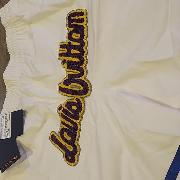 Luis Vuitton NBA BBall Shorts - Picture 2 of 6